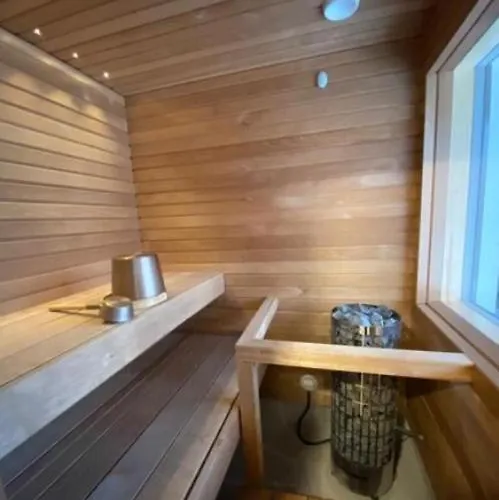 Aamunkoi Skyview A *